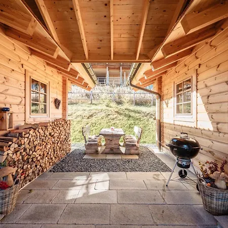 Almhuetten Skorianz - Rote Hirschhuette * Klippitztorl